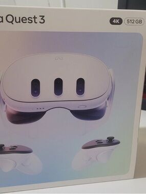 Meta Quest 3 VR - (512GB) with compact charging station- original box included
